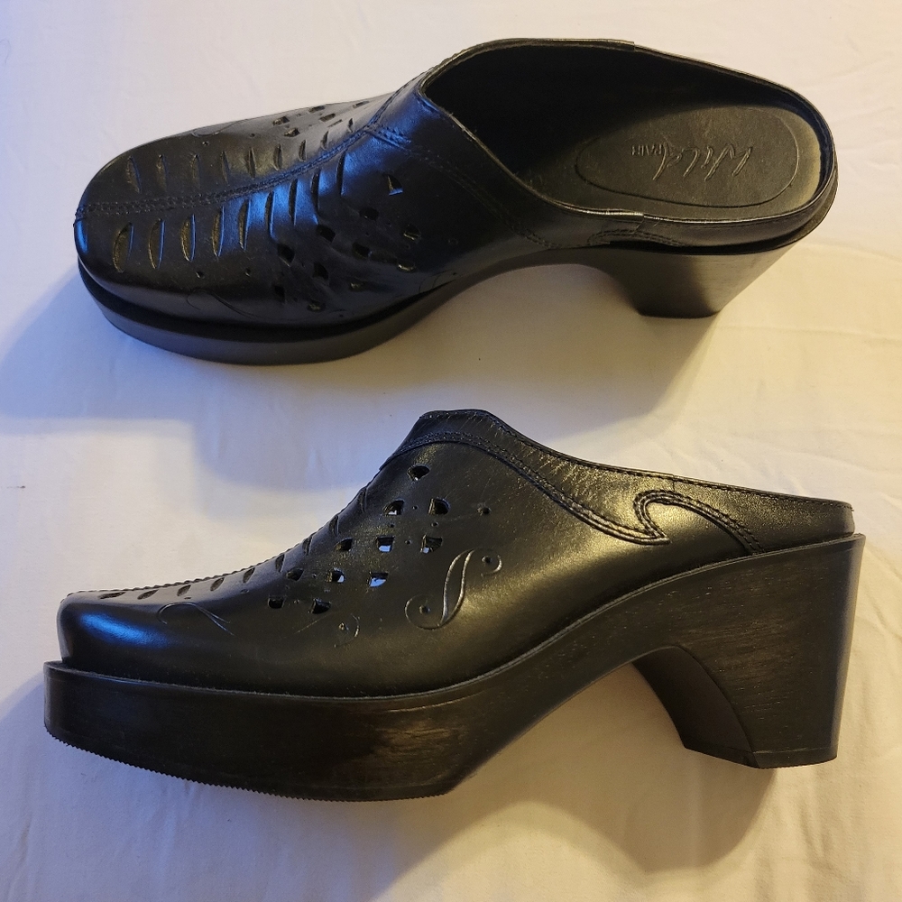 Gorgeous All leather WILD PAIR Clogs-wooden heel-SPRING, SUMMER, FALL, WINTER!